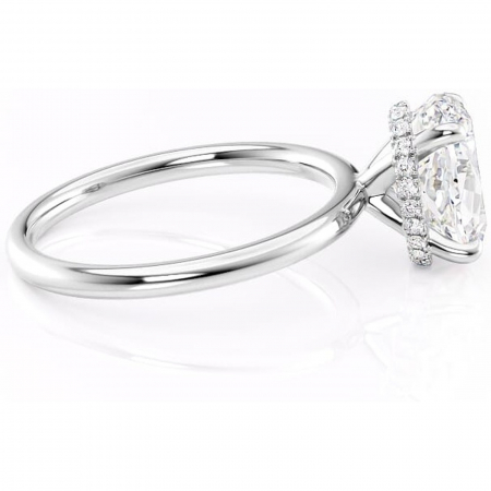Inel de logodnă Indie din aur Alb 14kt cu moissanite tăietură ovală – Solitar rafinată pentru profil înalt | Personalizează și configurează gratuit online [1]