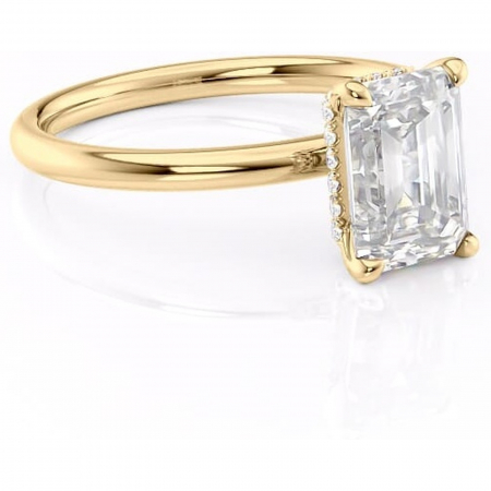 Smarald - Inel de logodnă Indie din aur Galben 18kt cu moissanite tăietură smarald – Solitar rafinată pentru profil înalt | Personalizează și configurează gratuit online