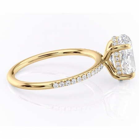 Inel de logodnă Isadora din aur Galben 14kt cu moissanite tăietură ovală – Montură pavé rafinată pentru profil înalt | Personalizează și configurează gratuit online [1]