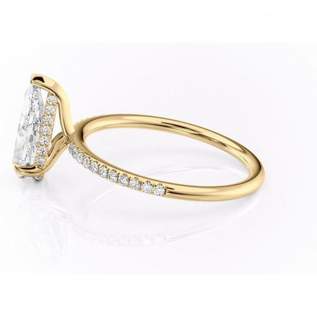 Inel de logodnă Isadora din aur Galben 18kt cu moissanite tăietură pară – Montură pavé rafinată pentru profil înalt | Personalizează și configurează gratuit online [5]