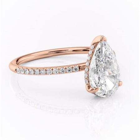 18K - Inel de logodnă Isadora din aur Rose 18kt cu moissanite tăietură pară – Montură pavé rafinată pentru profil înalt | Personalizează și configurează gratuit online
