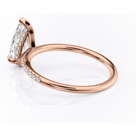 Inel de logodnă Isadora din aur Rose 18kt cu moissanite tăietură pară – Montură pavé rafinată pentru profil înalt | Personalizează și configurează gratuit online [4]
