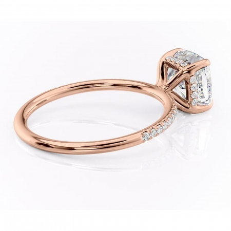 Inel de logodnă Isadora din aur Rose 14kt cu moissanite tăietură pernă – Montură pavé rafinată pentru profil înalt | Personalizează și configurează gratuit online [2]