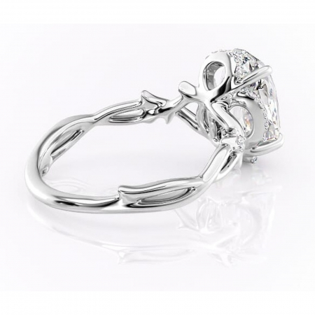 Inel de logodnă Isolde din aur Alb 14kt cu moissanite tăietură ovală – Halo rafinată pentru profil mediu | Personalizează și configurează gratuit online [2]