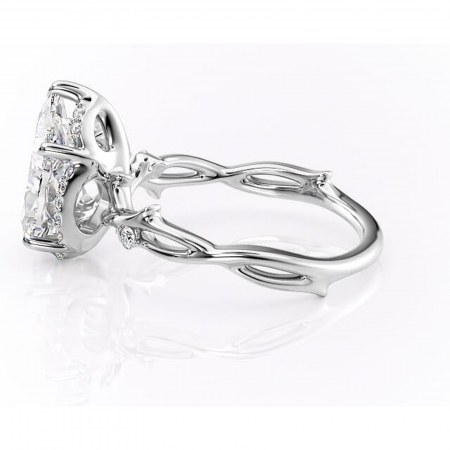 Inel de logodnă Isolde din aur Alb 14kt cu moissanite tăietură pară – Halo rafinată pentru profil mediu | Personalizează și configurează gratuit online [5]