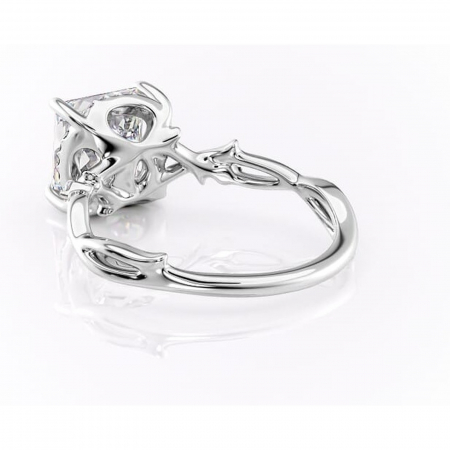 Inel de logodnă Isolde din aur Alb 14kt cu moissanite tăietură princess – Halo rafinată pentru profil mediu | Personalizează și configurează gratuit online [3]