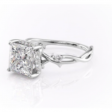 Inel de logodnă Isolde din aur Alb 14kt cu moissanite tăietură princess – Halo rafinată pentru profil mediu | Personalizează și configurează gratuit online [6]