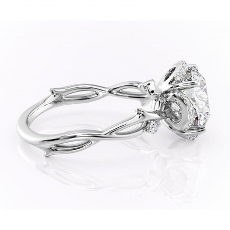 Inel de logodnă Isolde din aur Alb 14kt cu moissanite tăietură rotundă – Halo rafinată pentru profil mediu | Personalizează și configurează gratuit online [1]