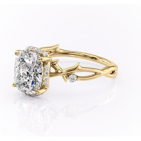 Inel de logodnă Isolde din aur Galben 14kt cu moissanite tăietură pernă – Halo rafinată pentru profil mediu | Personalizează și configurează gratuit online [6]