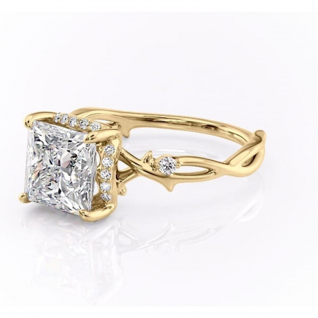 Inel de logodnă Isolde din aur Galben 14kt cu moissanite tăietură princess – Halo rafinată pentru profil mediu | Personalizează și configurează gratuit online [6]