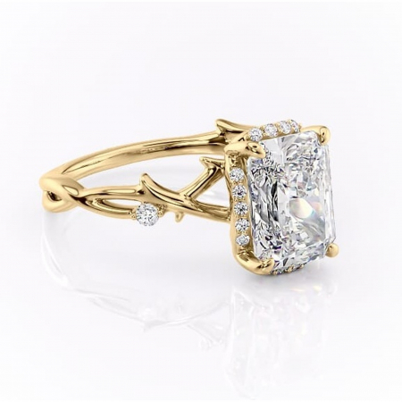 18K - Inel de logodnă Isolde din aur Galben 18kt cu moissanite tăietură radiantă – Halo rafinată pentru profil mediu | Personalizează și configurează gratuit online