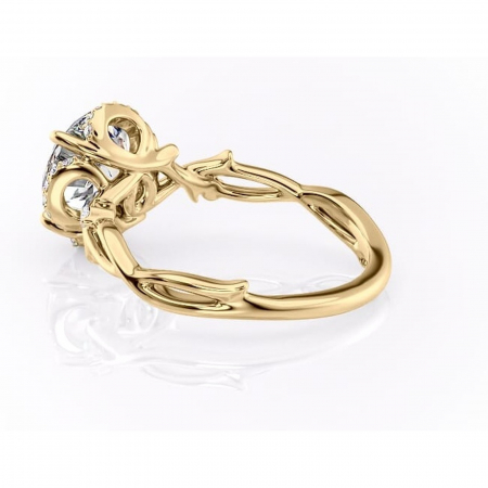 Inel de logodnă Isolde din aur Galben 14kt cu moissanite tăietură rotundă – Halo rafinată pentru profil mediu | Personalizează și configurează gratuit online [4]