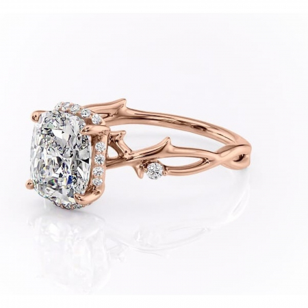 Inel de logodnă Isolde din aur Rose 14kt cu moissanite tăietură pernă – Halo rafinată pentru profil mediu | Personalizează și configurează gratuit online [6]