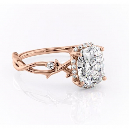 Pernă alungită - Inel de logodnă Isolde din aur Rose 14kt cu moissanite tăietură pernă – Halo rafinată pentru profil mediu | Personalizează și configurează gratuit online