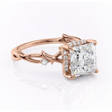 14K - Inel de logodnă Isolde din aur Rose 14kt cu moissanite tăietură princess – Halo rafinată pentru profil mediu | Personalizează și configurează gratuit online