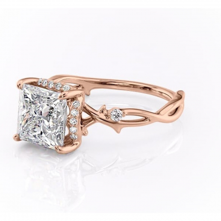 Inel de logodnă Isolde din aur Rose 18kt cu moissanite tăietură princess – Halo rafinată pentru profil mediu | Personalizează și configurează gratuit online [6]