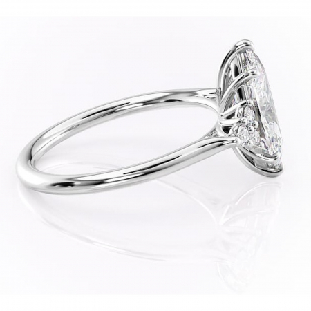 Inel de logodnă Ivylyn din aur Alb 14kt cu moissanite tăietură marquise – Montură cu trei pietre rafinată pentru profil mediu | Personalizează și configurează gratuit online [1]