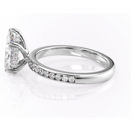 Inel de logodnă Jade din aur Alb 14kt cu moissanite tăietură pară – Montură cu canal rafinată pentru profil înalt | Personalizează și configurează gratuit online [5]