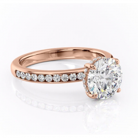 Aur roz - Inel de logodnă Jade din aur Rose 14kt cu moissanite tăietură rotundă – Montură cu canal rafinată pentru profil înalt | Personalizează și configurează gratuit online