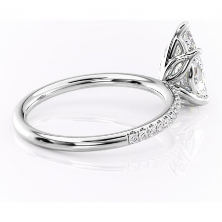 Inel de logodnă Jessamine din aur Alb 14kt cu moissanite tăietură pară – Montură pavé rafinată pentru profil înalt | Personalizează și configurează gratuit online [2]