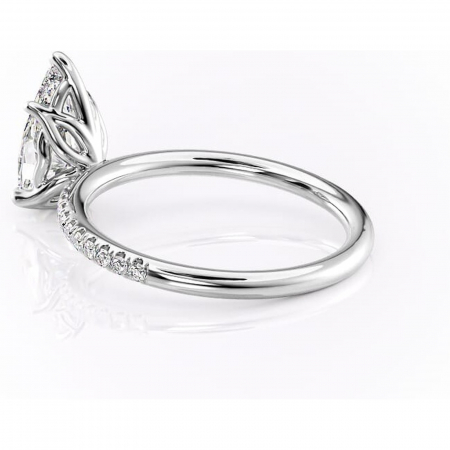 Inel de logodnă Jessamine din aur Alb 14kt cu moissanite tăietură pară – Montură pavé rafinată pentru profil înalt | Personalizează și configurează gratuit online [4]