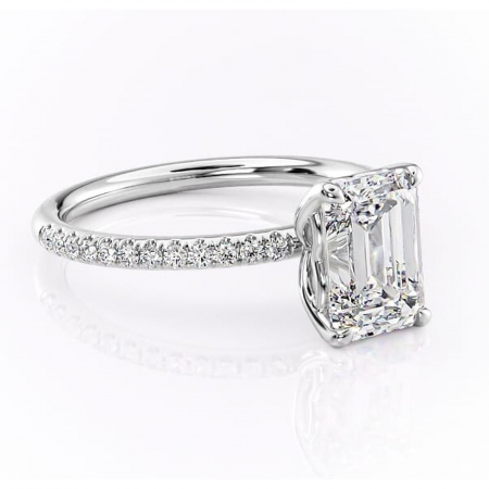 Smarald - Inel de logodnă Jessamine din aur Alb 14kt cu moissanite tăietură smarald – Montură pavé rafinată pentru profil înalt | Personalizează și configurează gratuit online