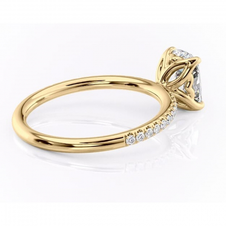 Inel de logodnă Jessamine din aur Galben 14kt cu moissanite tăietură pernă – Montură pavé rafinată pentru profil înalt | Personalizează și configurează gratuit online [2]