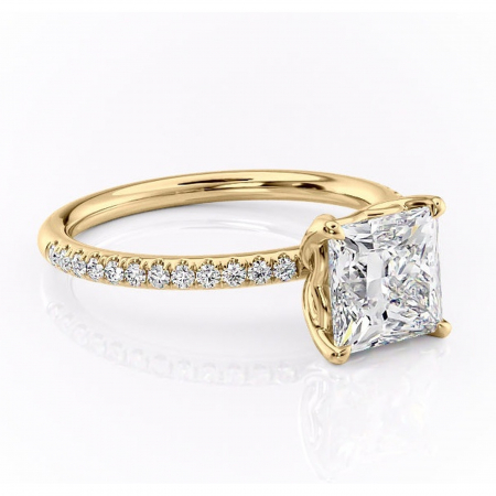 14K - Inel de logodnă Jessamine din aur Galben 14kt cu moissanite tăietură princess – Montură pavé rafinată pentru profil înalt | Personalizează și configurează gratuit online