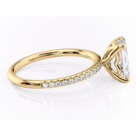 Inel de logodnă Jessamine din aur Galben 14kt cu moissanite tăietură smarald – Montură pavé rafinată pentru profil înalt | Personalizează și configurează gratuit online [1]