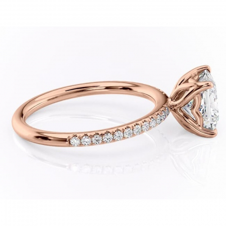 Inel de logodnă Jessamine din aur Rose 18kt cu moissanite tăietură princess – Montură pavé rafinată pentru profil înalt | Personalizează și configurează gratuit online [1]