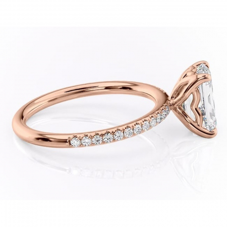 Inel de logodnă Jessamine din aur Rose 14kt cu moissanite tăietură smarald – Montură pavé rafinată pentru profil înalt | Personalizează și configurează gratuit online [1]