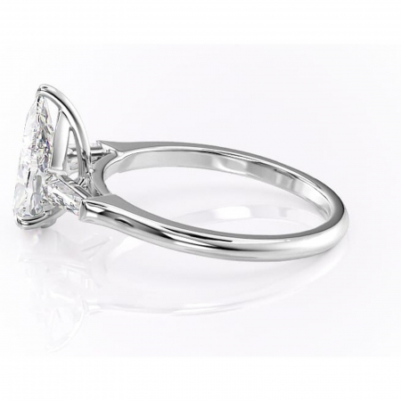 Inel de logodnă Juliette din aur Alb 14kt cu moissanite tăietură pară – Solitar rafinată pentru profil înalt | Personalizează și configurează gratuit online [5]