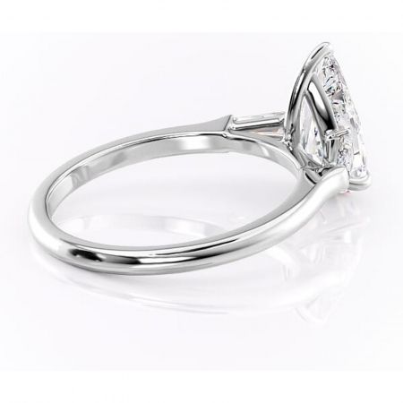 Inel de logodnă Juliette din aur Alb 14kt cu moissanite tăietură pară – Solitar rafinată pentru profil înalt | Personalizează și configurează gratuit online [2]