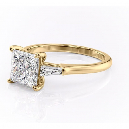 Inel de logodnă Juliette din aur Galben 14kt cu moissanite tăietură princess – Solitar rafinată pentru profil înalt | Personalizează și configurează gratuit online [6]