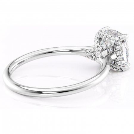 Inel de logodnă Kaia din aur Alb 14kt cu moissanite tăietură pernă – Solitar rafinată pentru profil mediu | Personalizează și configurează gratuit online [2]