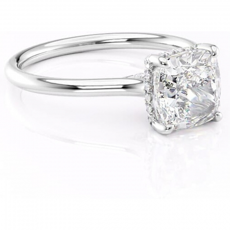 Pernă - Inel de logodnă Kaia din aur Alb 14kt cu moissanite tăietură pernă – Solitar rafinată pentru profil mediu | Personalizează și configurează gratuit online