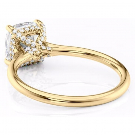 Inel de logodnă Kaia din aur Galben 14kt cu moissanite tăietură pernă – Solitar rafinată pentru profil mediu | Personalizează și configurează gratuit online [3]