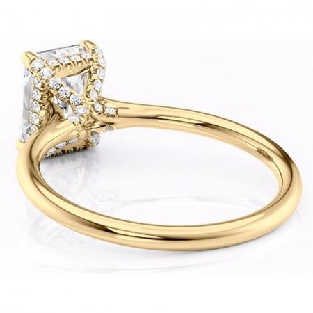 Inel de logodnă Kaia din aur Galben 14kt cu moissanite tăietură radiantă – Solitar rafinată pentru profil mediu | Personalizează și configurează gratuit online [3]