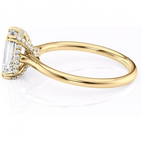 Inel de logodnă Kaia din aur Galben 14kt cu moissanite tăietură smarald – Solitar rafinată pentru profil mediu | Personalizează și configurează gratuit online [5]