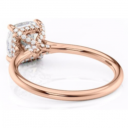 Inel de logodnă Kaia din aur Rose 18kt cu moissanite tăietură pernă – Solitar rafinată pentru profil mediu | Personalizează și configurează gratuit online [3]