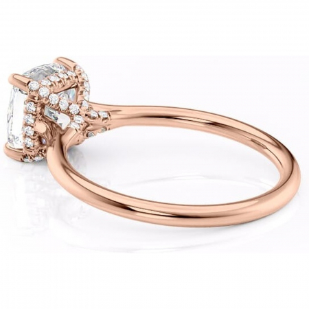 Inel de logodnă Kaia din aur Rose 18kt cu moissanite tăietură pernă – Solitar rafinată pentru profil mediu | Personalizează și configurează gratuit online [4]