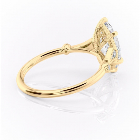 Inel de logodnă Lacey din aur Galben 14kt cu moissanite tăietură marquise – Pietre laterale rafinată pentru profil înalt | Personalizează și configurează gratuit online [2]