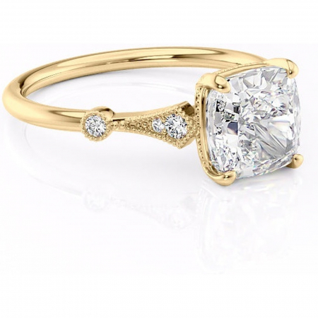 Pernă - Inel de logodnă Lacey din aur Galben 18kt cu moissanite tăietură pernă – Pietre laterale rafinată pentru profil înalt | Personalizează și configurează gratuit online