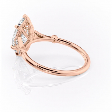 Inel de logodnă Lacey din aur Rose 18kt cu moissanite tăietură marquise – Pietre laterale rafinată pentru profil înalt | Personalizează și configurează gratuit online [4]
