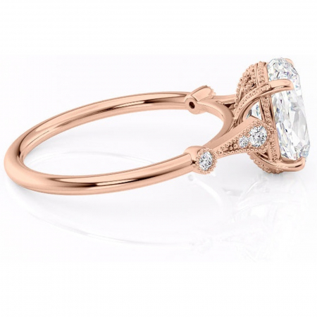 Inel de logodnă Lacey din aur Rose 14kt cu moissanite tăietură ovală – Pietre laterale rafinată pentru profil înalt | Personalizează și configurează gratuit online [1]