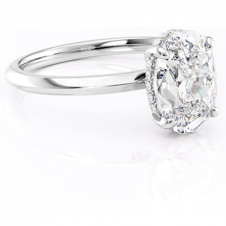 Ovală - Inel de logodnă Lavender din aur Alb 14kt cu moissanite tăietură ovală – Solitar rafinată pentru profil înalt | Personalizează și configurează gratuit online