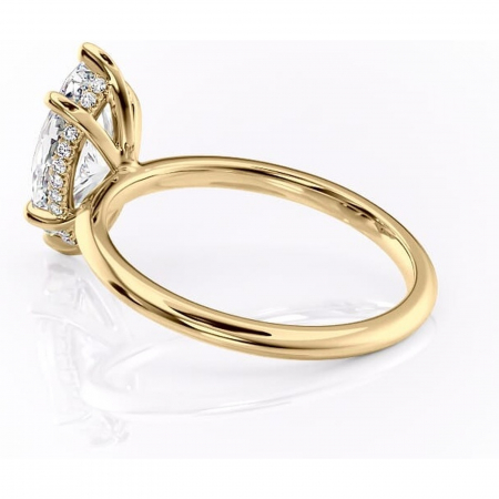 Inel de logodnă Lavender din aur Galben 14kt cu moissanite tăietură marquise – Solitar rafinată pentru profil înalt | Personalizează și configurează gratuit online [4]