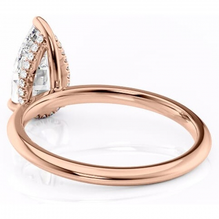 Inel de logodnă Lavender din aur Rose 18kt cu moissanite tăietură pară – Solitar rafinată pentru profil înalt | Personalizează și configurează gratuit online [3]