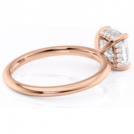 Inel de logodnă Lavender din aur Rose 18kt cu moissanite tăietură pernă – Solitar rafinată pentru profil înalt | Personalizează și configurează gratuit online [2]