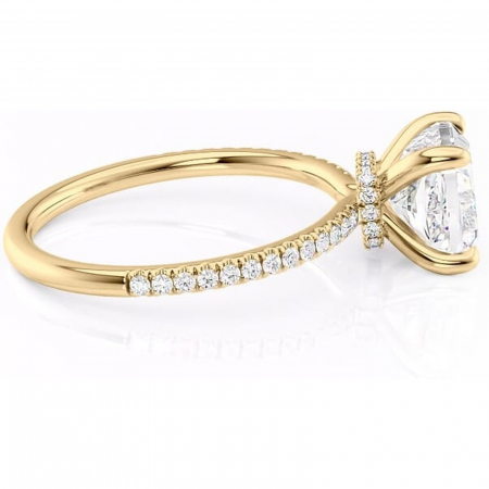 Inel de logodnă Lavinia din aur Galben 14kt cu moissanite tăietură pernă – Montură pavé rafinată pentru profil înalt | Personalizează și configurează gratuit online [1]